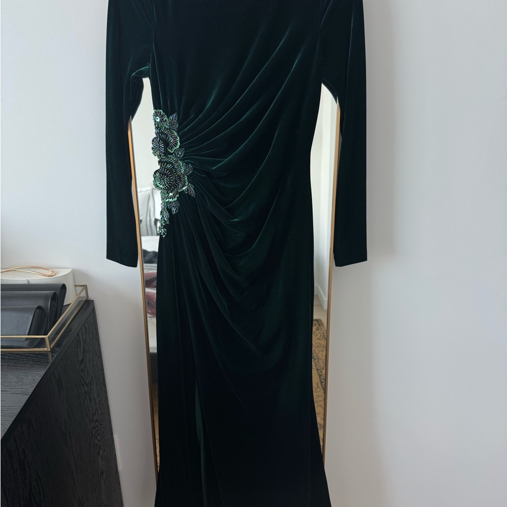 Eliza J Dark Green Velvet Long Sleeve Dress